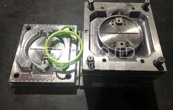 What Method is Used to Manufacture Injection Mould?