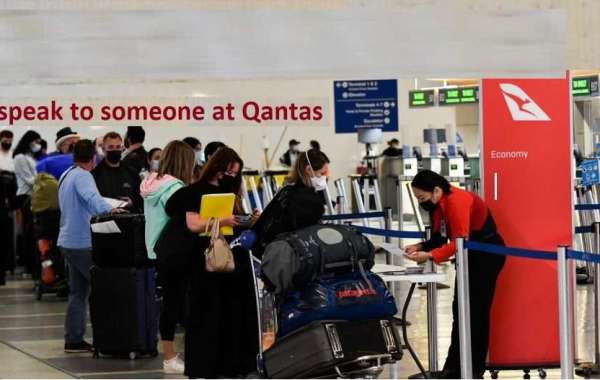 How can I talk to real person at Qantas?