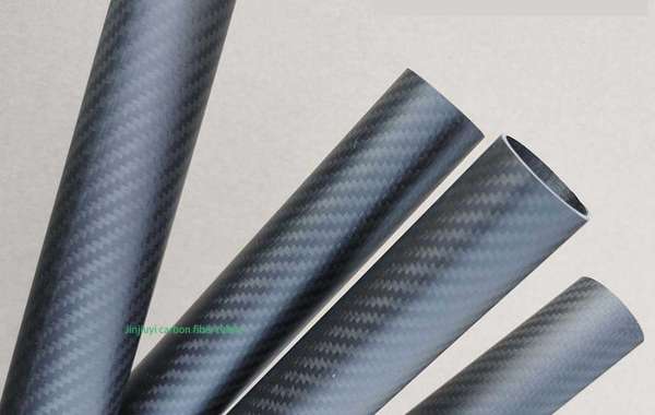 In comparison to carbon fiber cloth what are the primary distinguishing characteristics of aramid fi