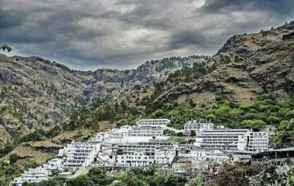 Vaishno Devi Tour Packages/Kashmir Tour Packages