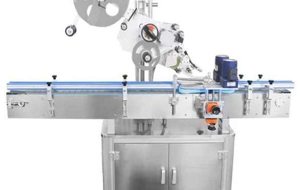 Role of flat labeling machine