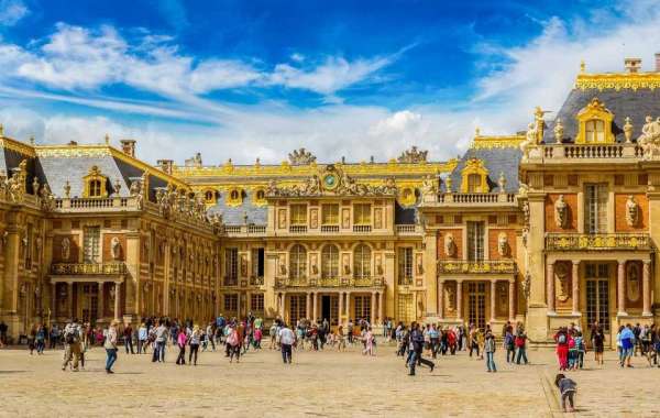 Travel tips to visit Versailles Tour in 2023