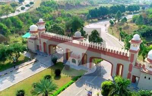 What is 7 wonder city Islamabad, and what is its distinction in comparison to other societies for housing?
