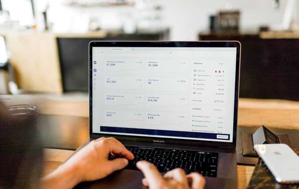 Is a Bookkeeper Cheaper Than an Accountant?