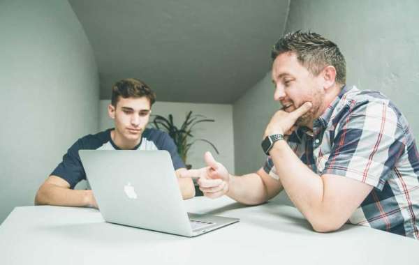 Data Scientist vs Full Stack Developer: What to Choose?