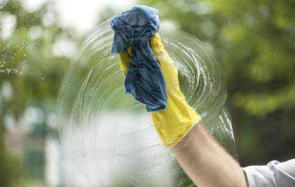 Types of Glass Cleaning Services Offered in Dhaka