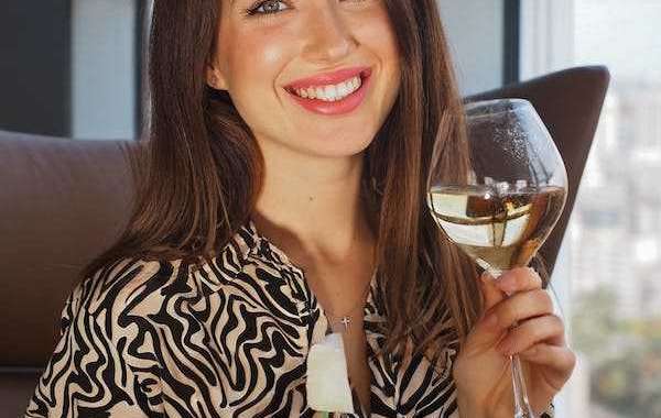The Importance of Choosing the Right Champagne for Your Wedding