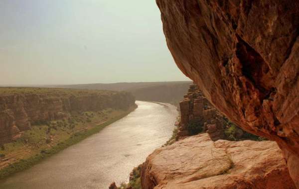 Gandikota: Unveiling the Magnificent Canyon Fortress