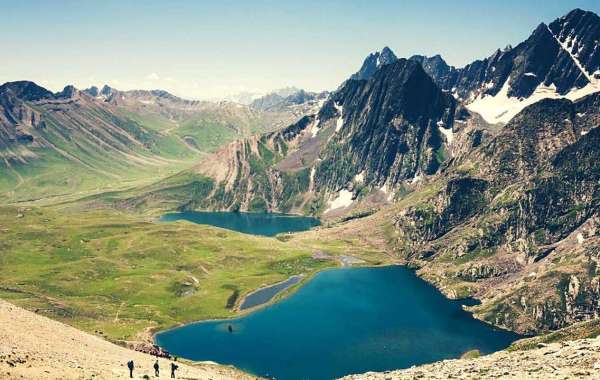 Kashmir Great Lakes- The Prettiest Trek of India
