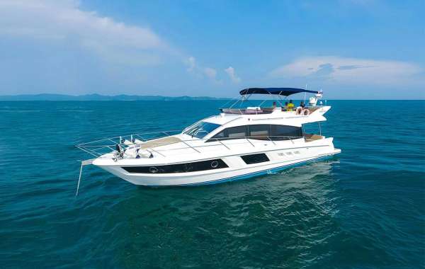 Charter Boat Rental Dubai: Exploring the Arabian Waters in Style