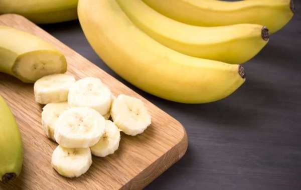 10  Banana Health Benefits Supported by Research