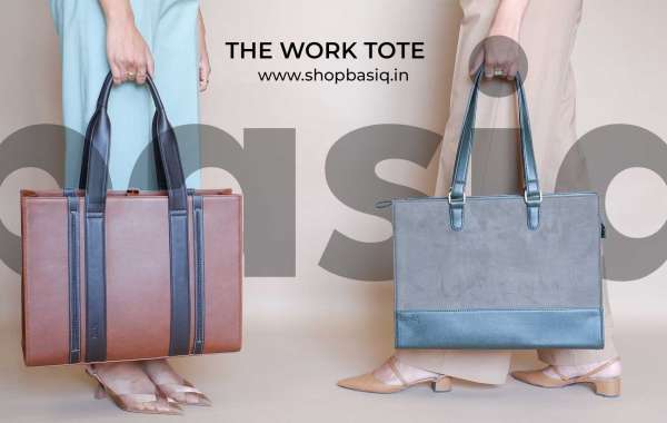 Buy Fashionable Women Handbag at Affordable price