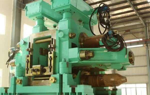 Features of section steel universal rolling mill