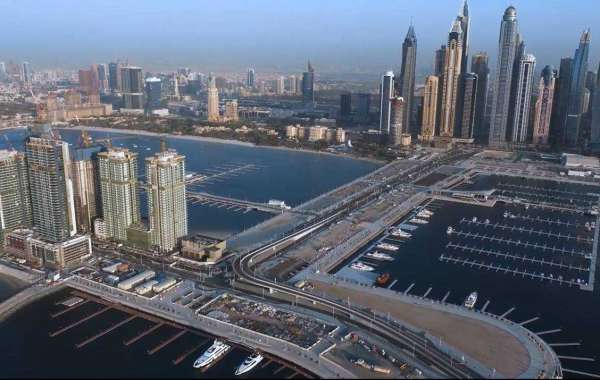 "Explore Emaar Beachfront: Dubai's Premier Beachfront Destination"