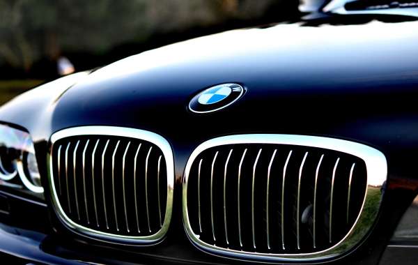 BMW X5 Rent in Dubai