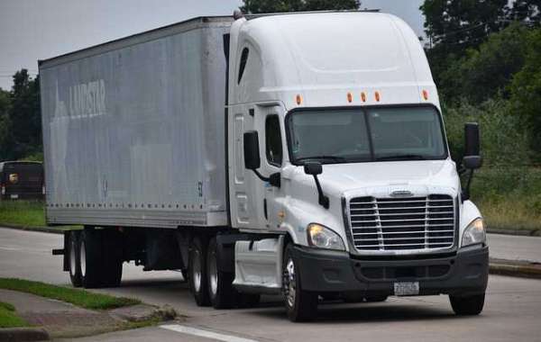 What Are The Points to Remember While Hiring Truck Driver Training Provider?