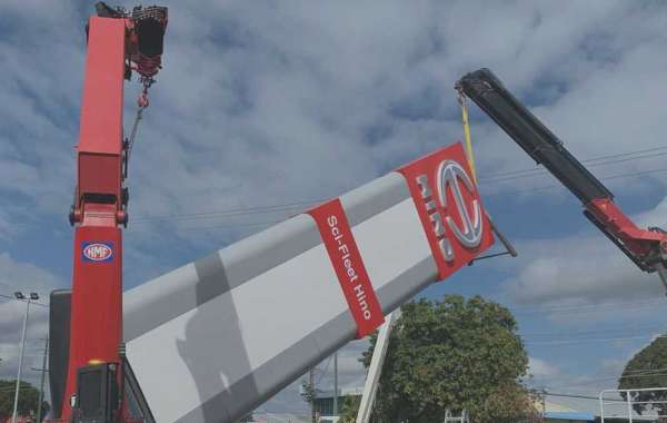 Efficient Crane Hire Services on the Gold Coast: On the Move Transport