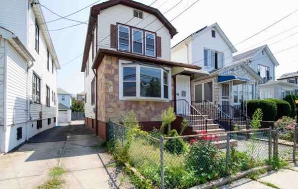 Exploring Real Estate Opportunities: Houses for Sale in Queens and the Bronx