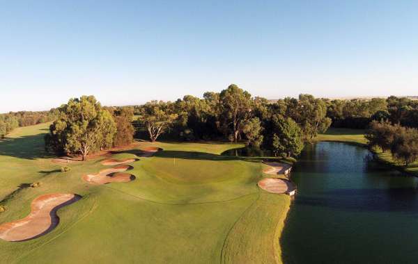 Indulge Your Senses: Exploring the Rich River Golf Club Menu and Holiday Golf Packages
