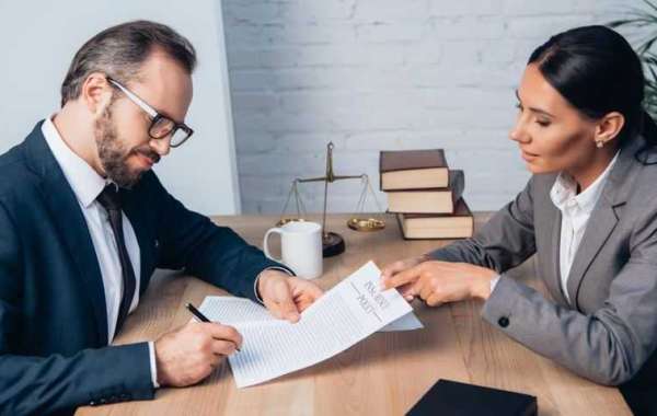 The Vital Role of Commercial Law Attorneys in Business Success