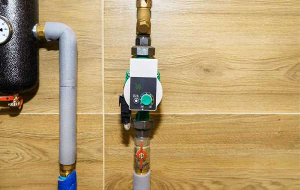 How Does a Recirculating Pump Work on a Tankless Water Heater?